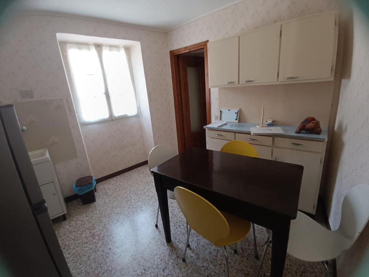Appartement I Tre Moschettoni à Valbrona Extérieur photo